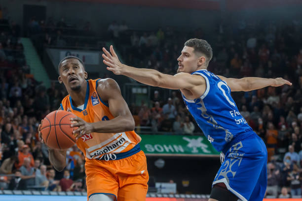 了汗马功劳 了汗马功劳