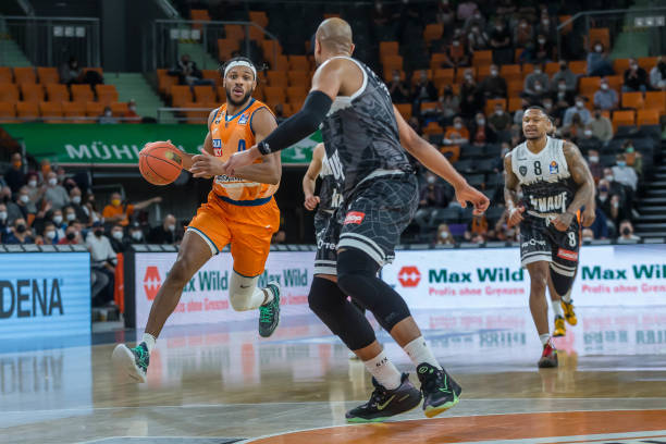 重返马刺 重返马刺